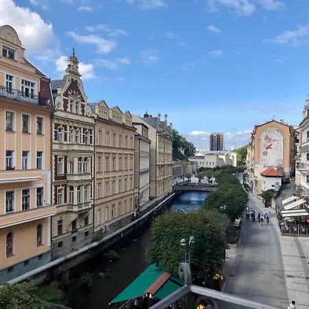 Konukevi Drei Rosen Karlovy Vary